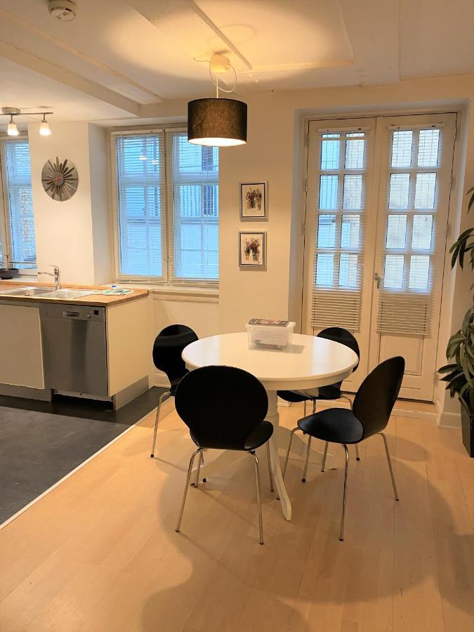 Charming Apartment In Historic City Center Kopenhagen Bagian luar foto